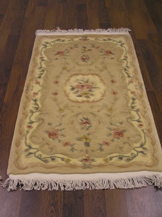 Zīda un vilnas paklāji, roku darbs - paklājs